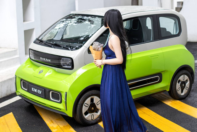 微型電動(dòng)汽車 新能源時(shí)代的短途出行先鋒
